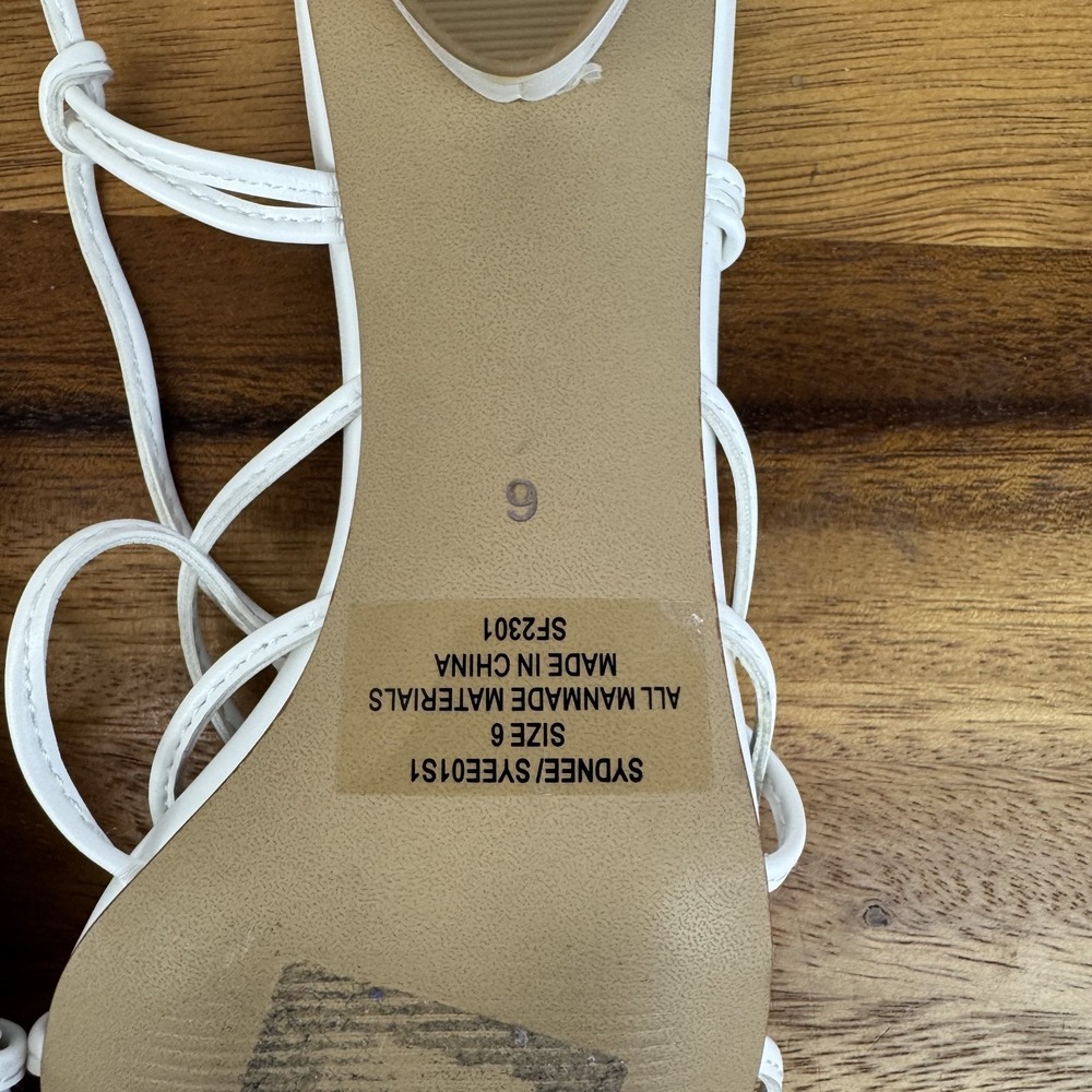 New Womens Steve Madden Sydnee Strappy Pull On White Heeled Sandals Size 6 M - Picture 8 of 8